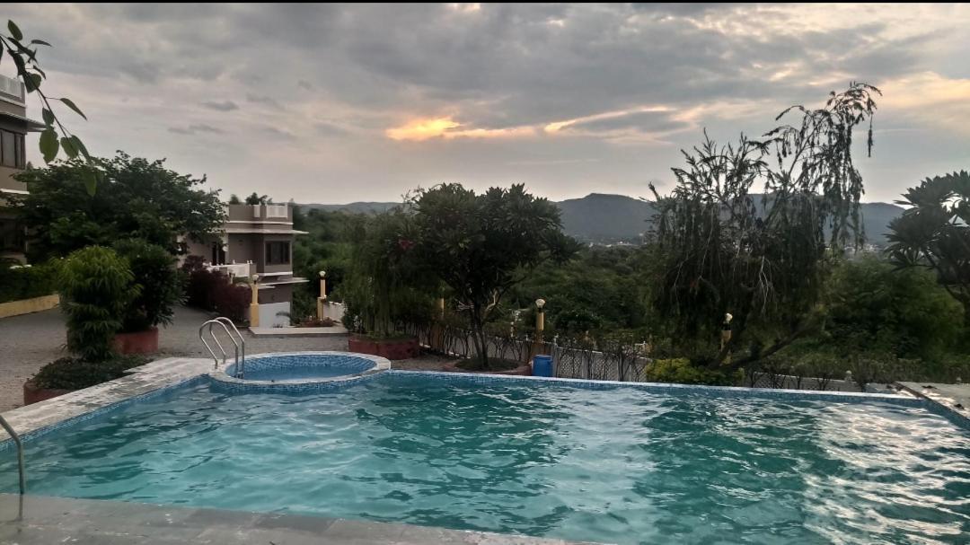 Hotel Mewar Mansion à Udaipur Extérieur photo