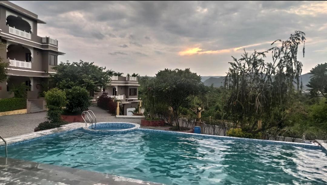 Hotel Mewar Mansion à Udaipur Extérieur photo